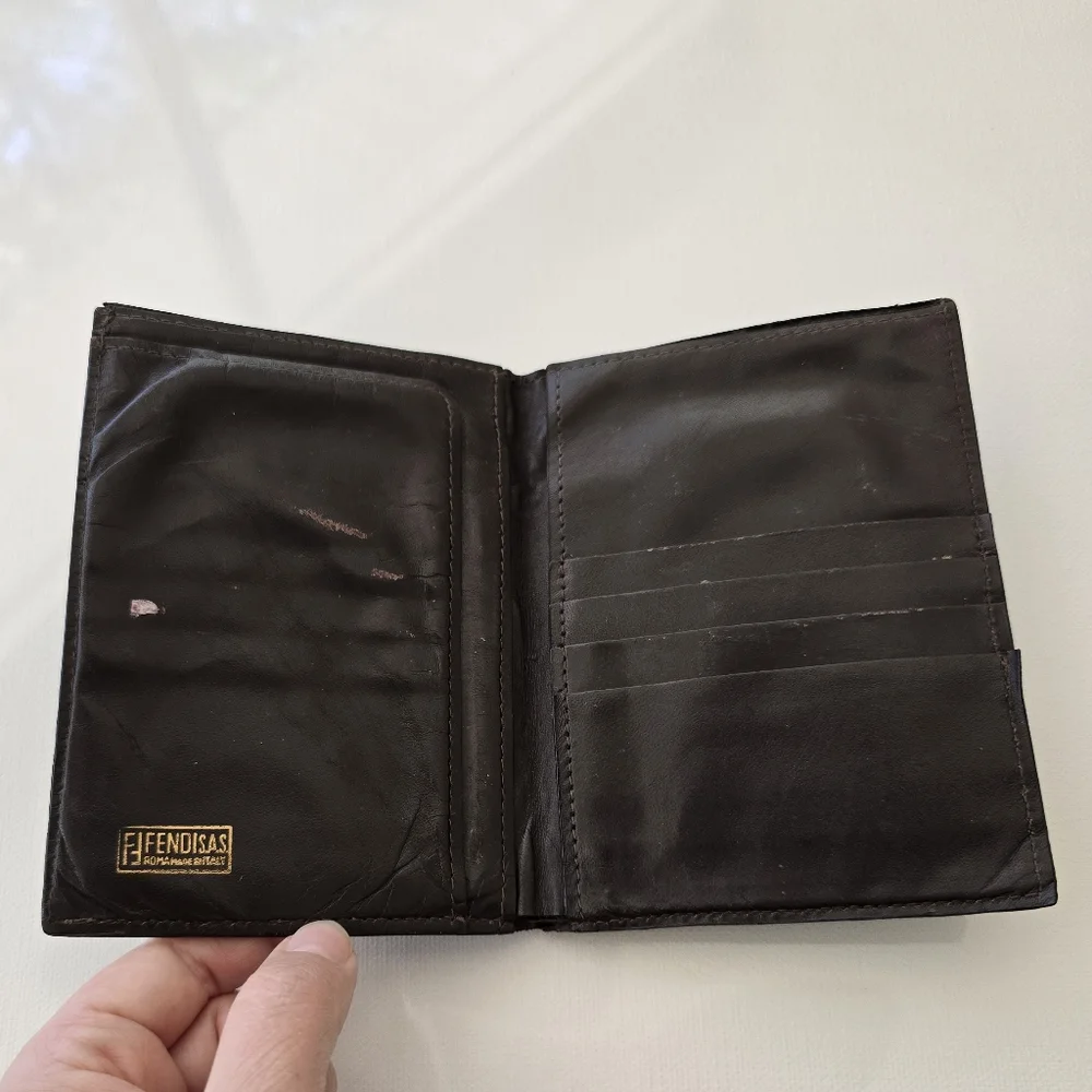 Fendi stylish wallet